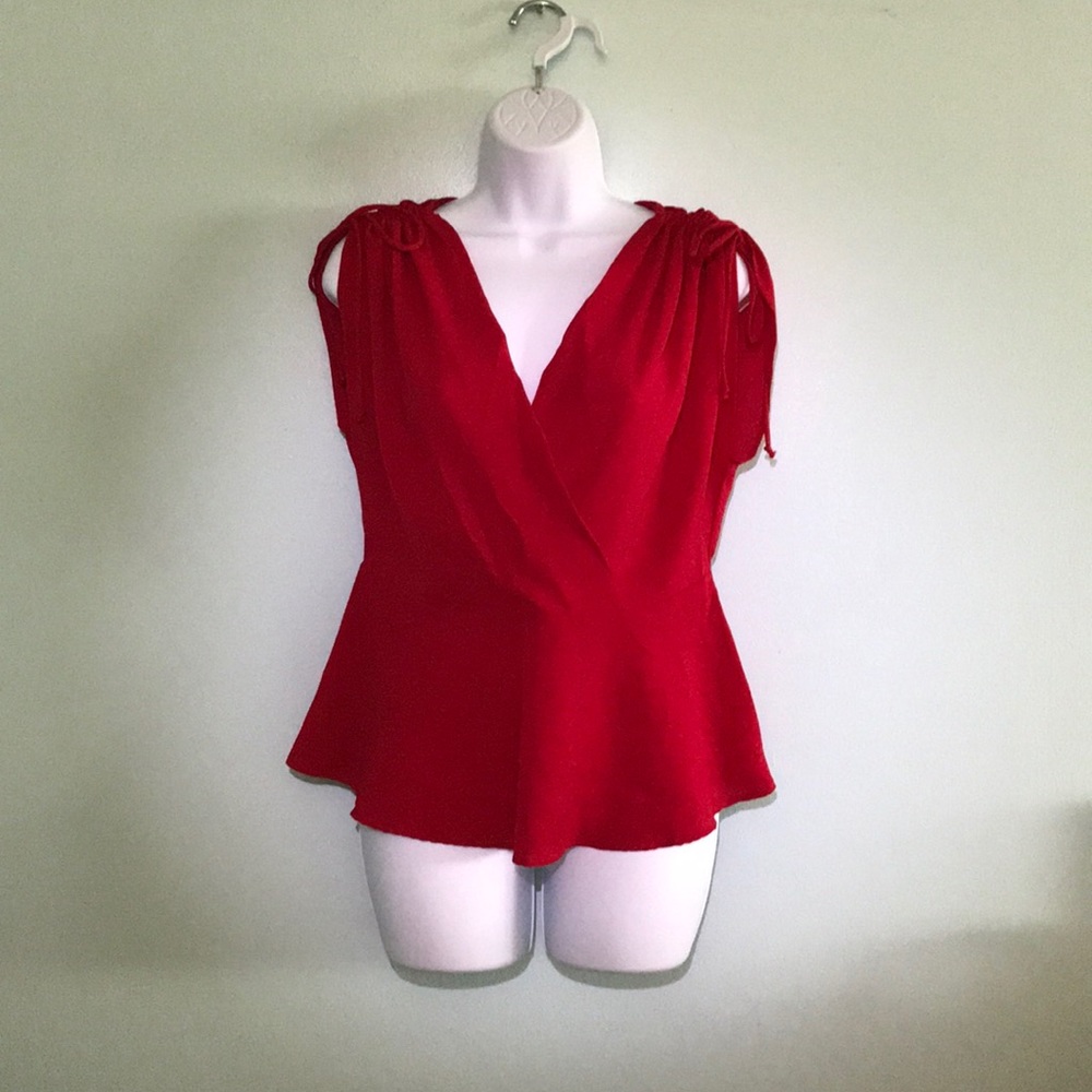 !!!Monteau Los Angeles red blouse Large